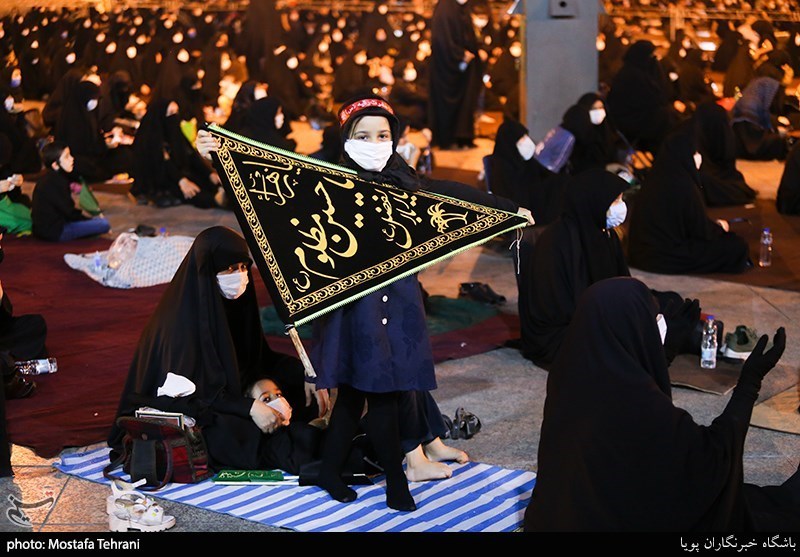 عزاداری شب هفتم محرم در میدان امام حسین(ع)