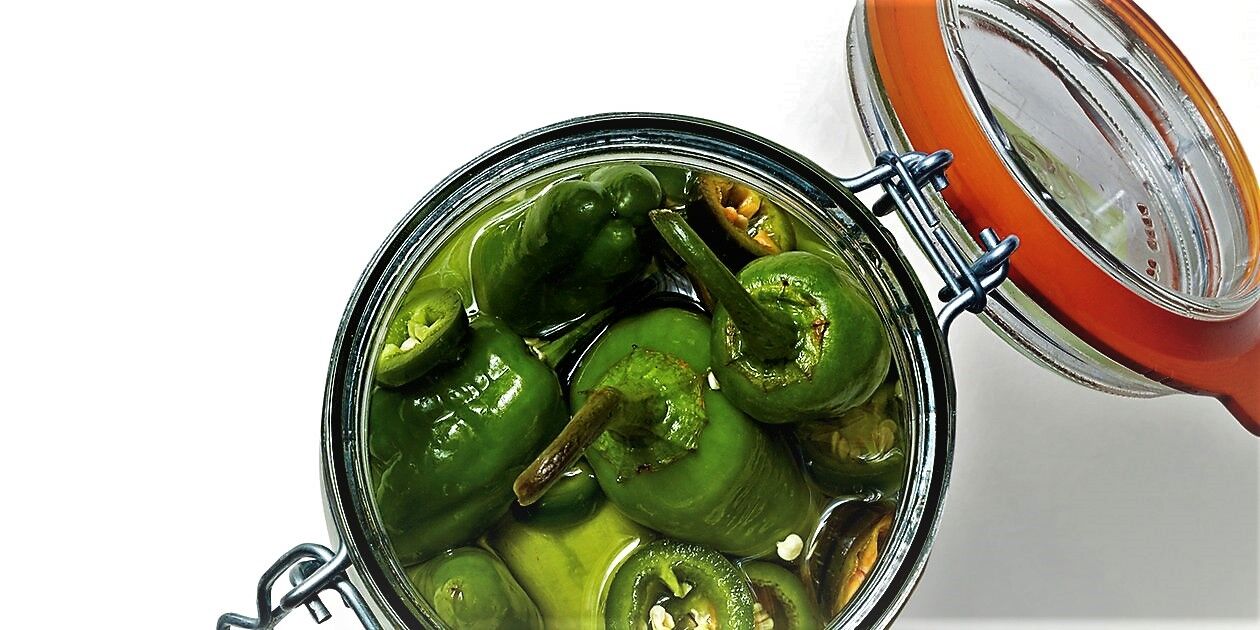 طرز تهيه ترشي فلفل؛ مناسب براي فلفلخورها