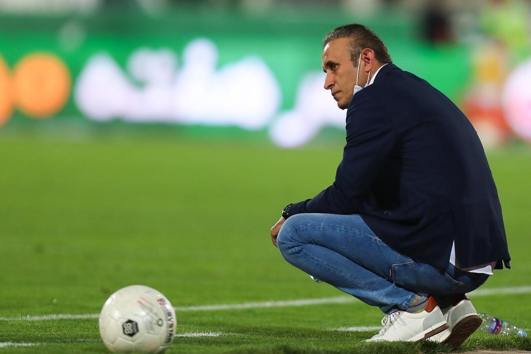 گل‌محمدی آماده استعفاست