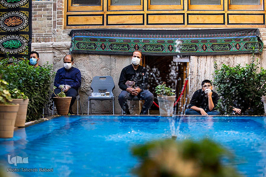 مراسم روضه در خانه ملک