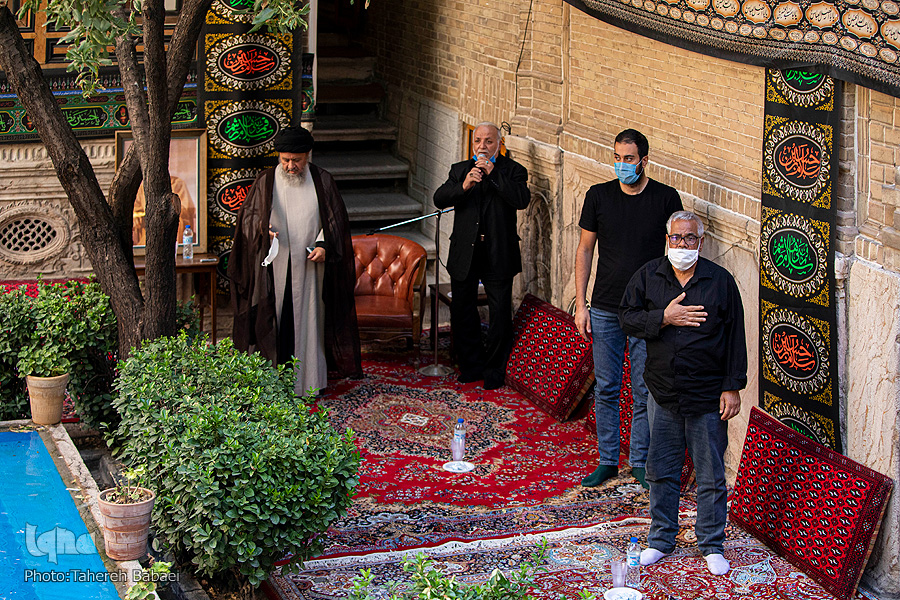 مراسم روضه در خانه ملک