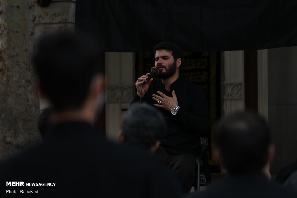روضه خوانی میثم مطیعی در محله های تهران