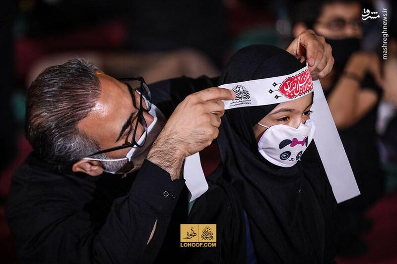 عکس/ به یاد حاج قاسم در مراسم شب تاسوعای هیئت ریحانه الحسین(ع)