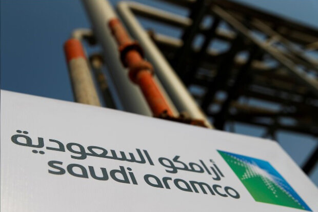 درآمد نفتی عربستان نصف شد