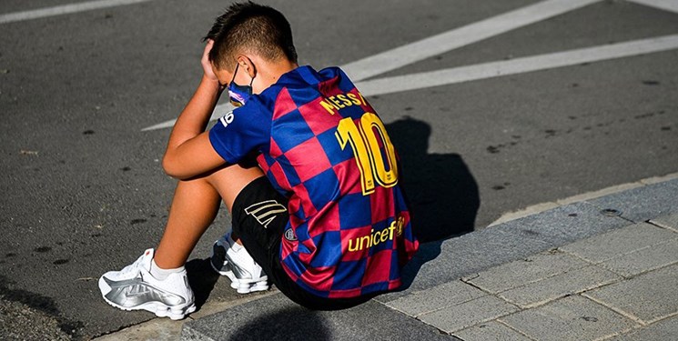 مسی کودک هوادار بارسلونا را ناامید کرد!