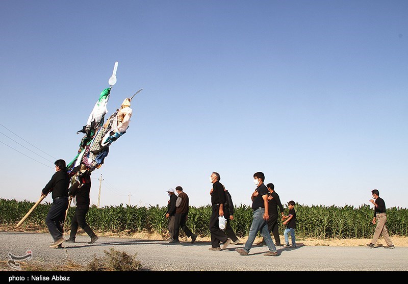 مراسم نخل گردانی و علم گردانی روستای مراداباد در اراک