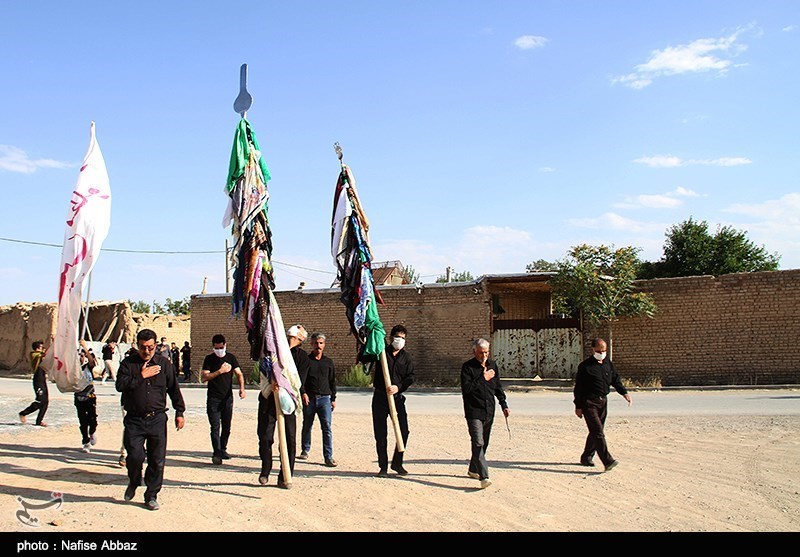 مراسم نخل گردانی و علم گردانی روستای مراداباد در اراک