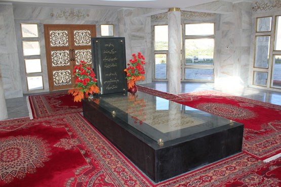 عکس/ «احمد شاه مسعود» قهرمان ملی افغانستان در کنار «حاج قاسم»