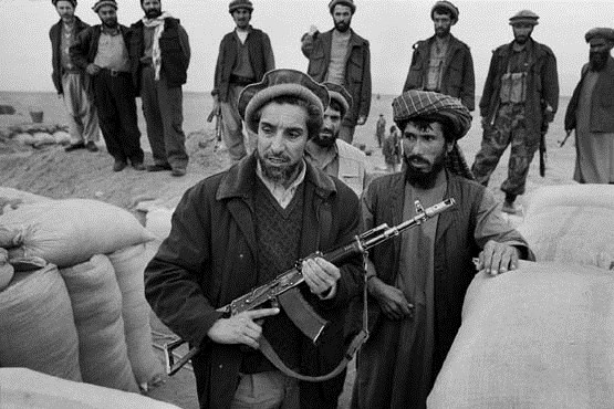 عکس/ «احمد شاه مسعود» قهرمان ملی افغانستان در کنار «حاج قاسم»