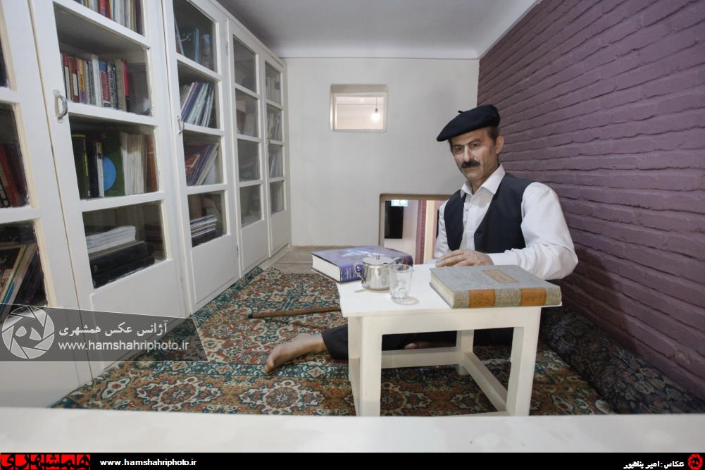 عکس/ مراسم یادبود جلال آل احمد در خانه موزه سیمین و جلال
