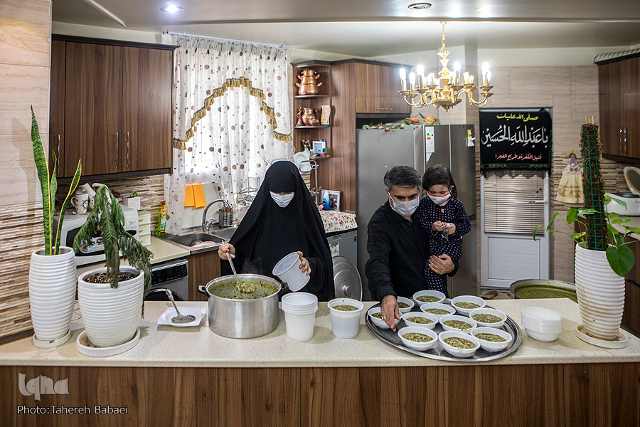 این خانه عزادار حسین(ع) است
