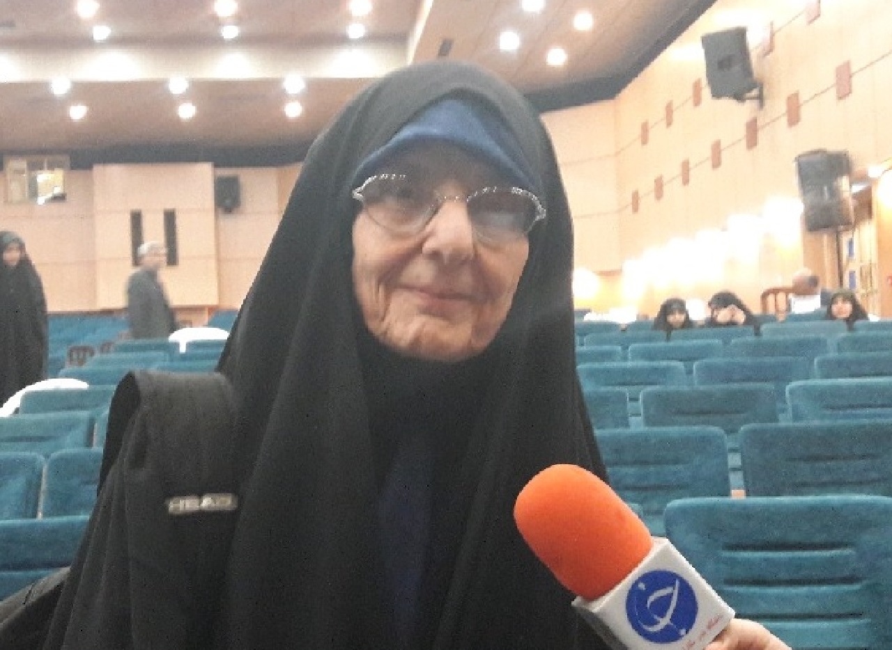 تسلیت درگذشت دبیرکل اتحادیه جهانی زنان مسلمان از سوی آیتالله اراکی