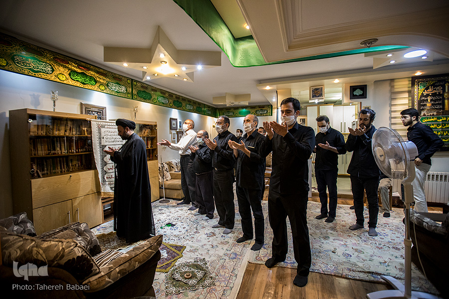 این خانه عزادار حسین(ع) است