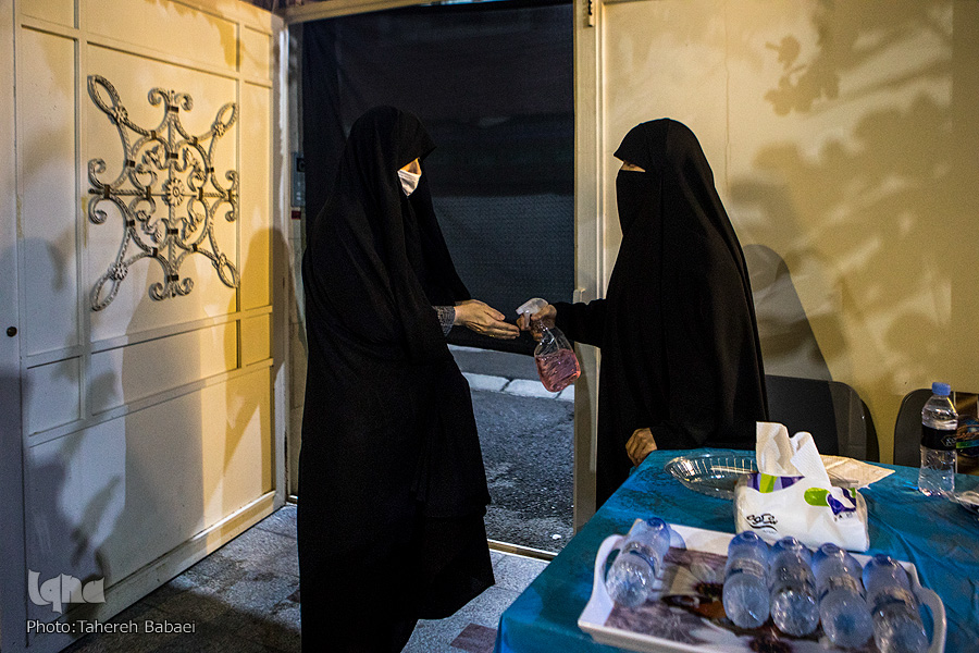 این خانه عزادار حسین(ع) است