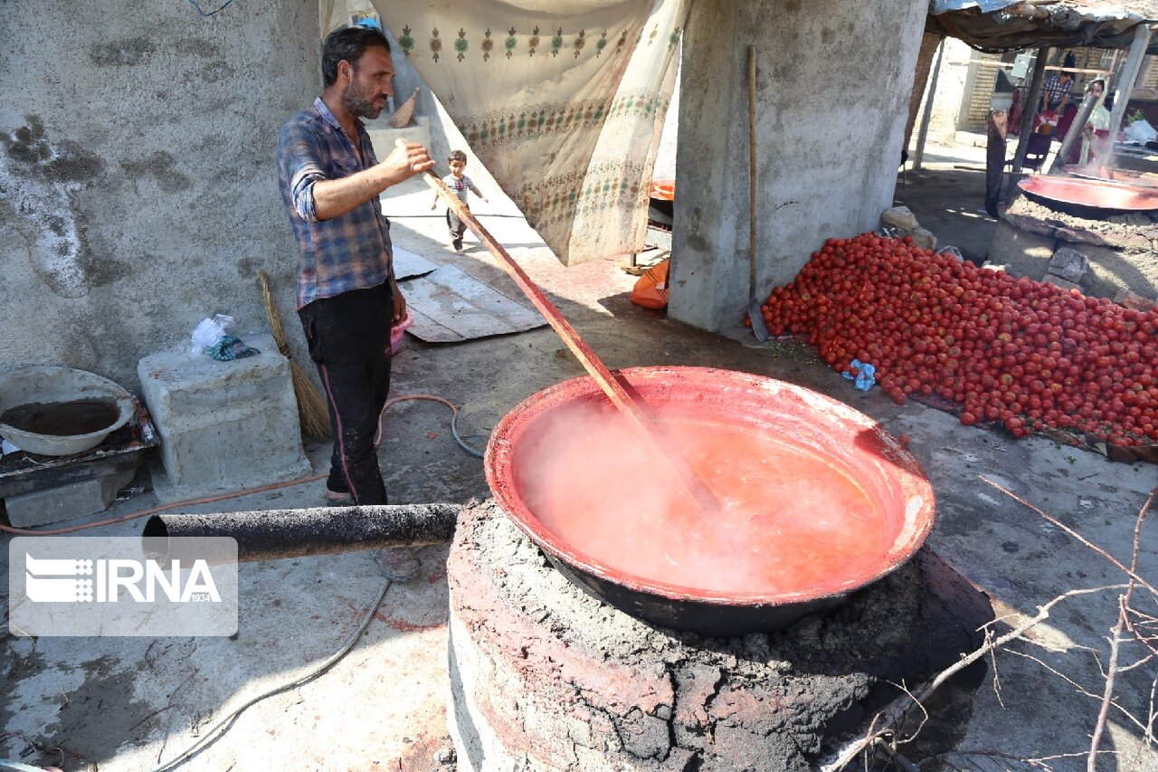 پخت سنتی رب در ارومیه