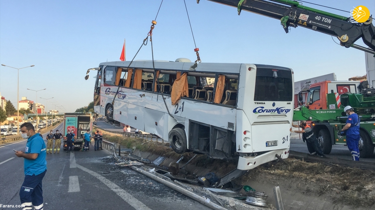 واژگونی اتوبوس مسافربری در استانبول