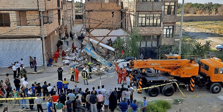 ریزش سقف سوپر مارکت در مشهد ۲ کشته برجای گذاشت