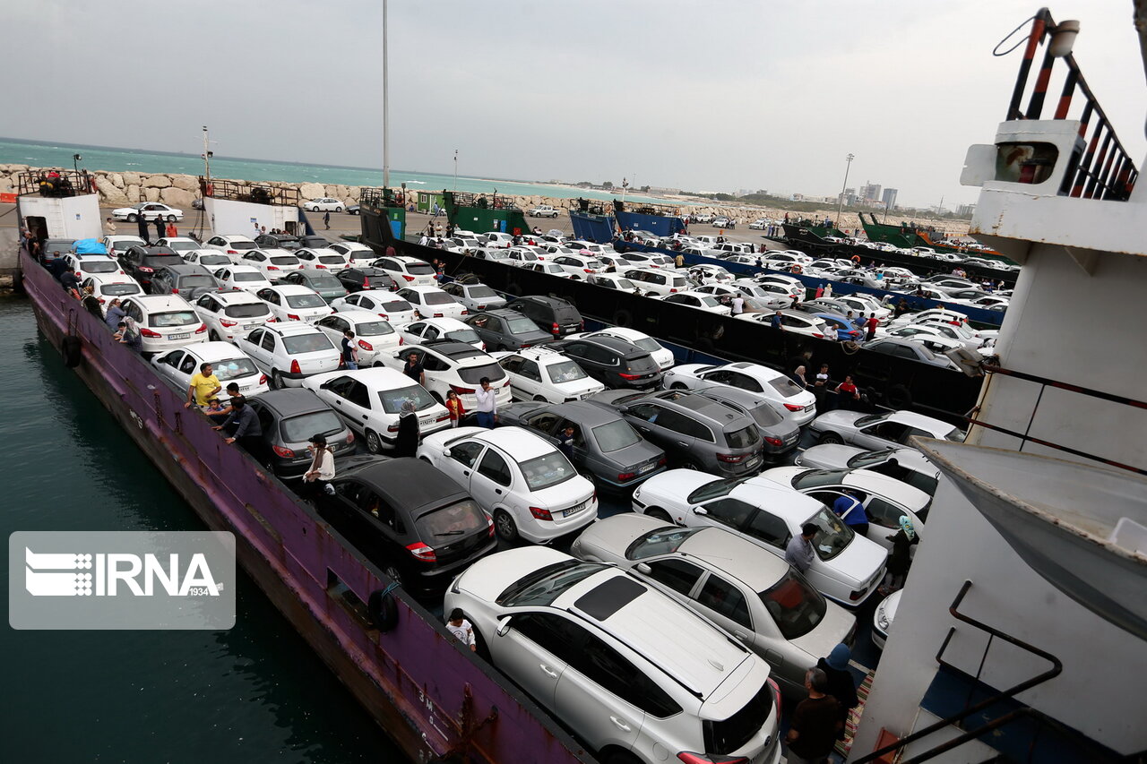 1100 خودروی بدون ثبتسفارش در گمرک باقی مانده است