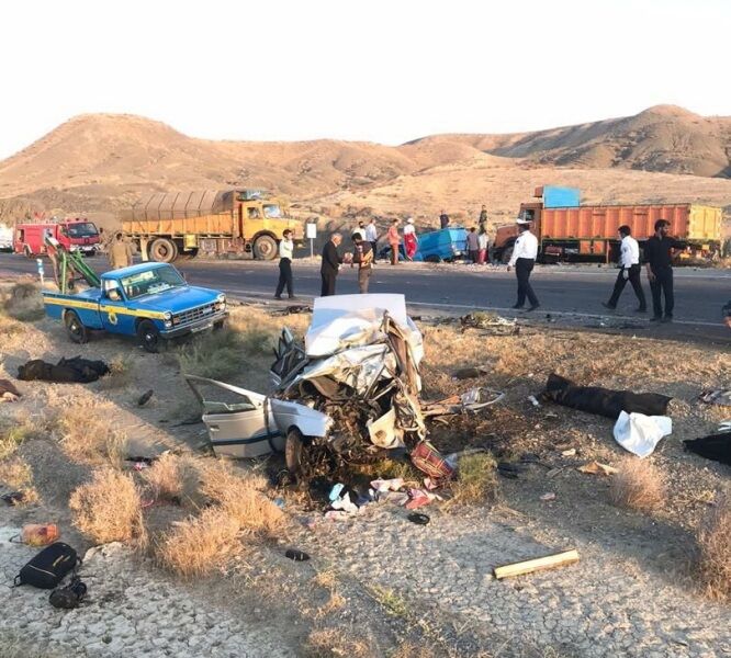 ۸ نفر در تصادف جاده سرخس جان باختند