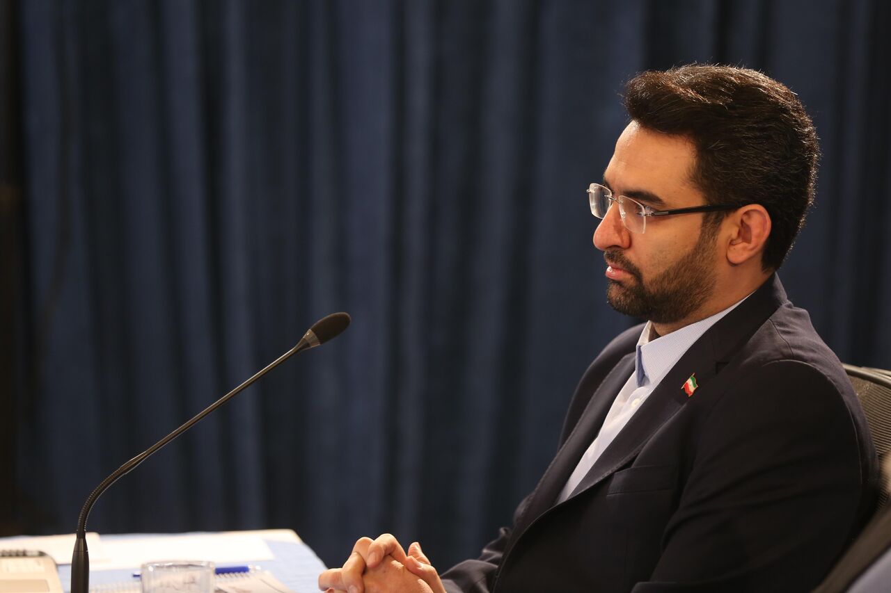 هشدار آذری جهرمی نسبت به کلاهبرداری با نام «شبکه شاد»