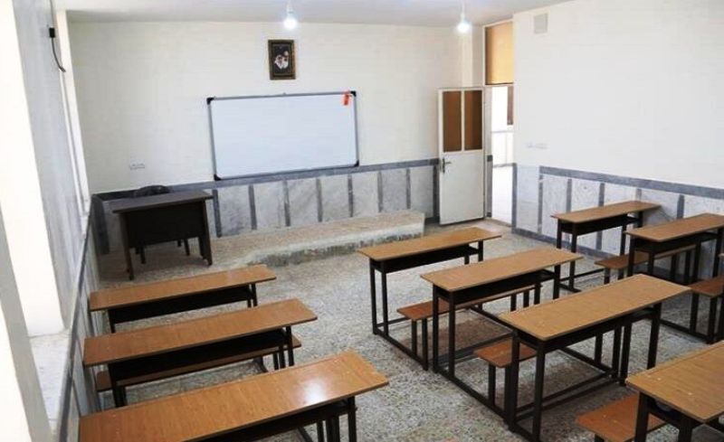 فرماندار: تعطیلی یک مدرسه در منوجان صحت ندارد