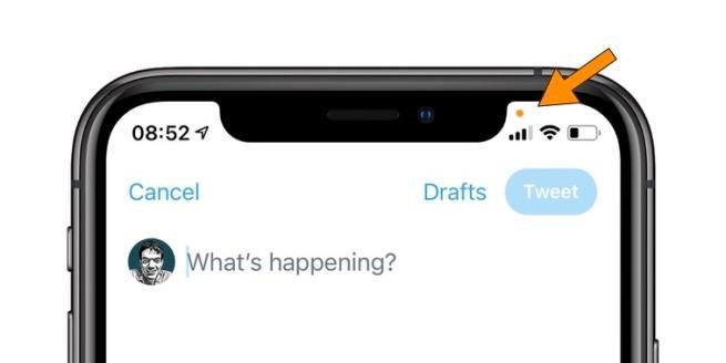 نمایش دو نقطه سبز و نارنجی در iOS 14 به چه معنا است؟