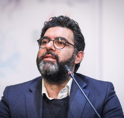 کنایه آقای کارگردان به دلسوزی و پیگیری مسئولان