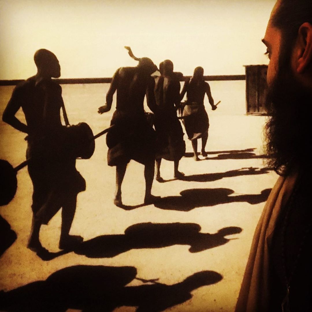 چهره ها/ احوالات روزبه نعمت‌اللهی در موزه موسیقی