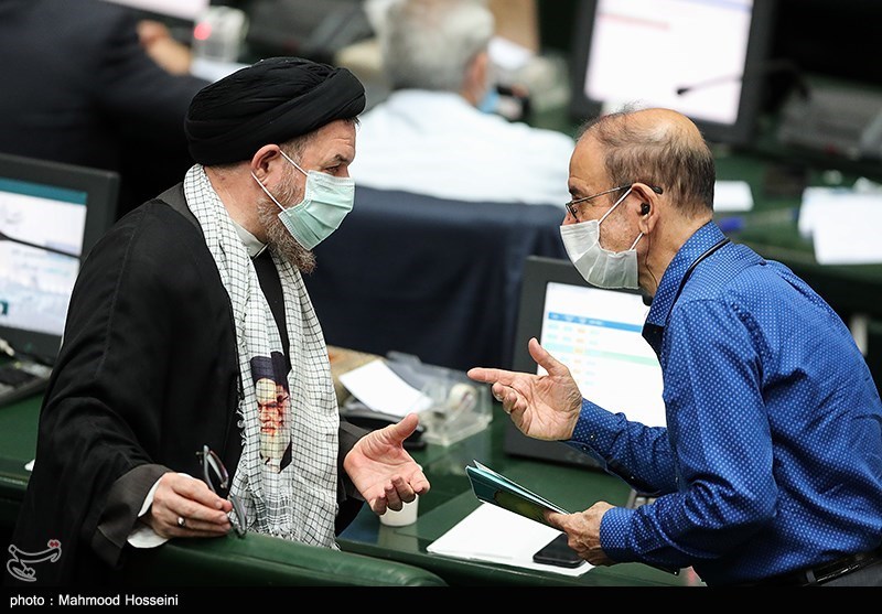 عکس/ حاشیه های امروز مجلس شورای اسلامی 