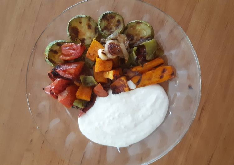 سبزيجات گريل شده با سس مخصوص