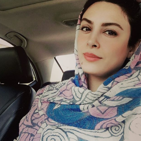 چهره ها/ سلفی حدیثه تهرانی پشت رول