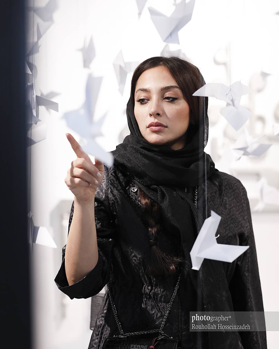 آناهیتا درگاهی در نمایشگاه هنرهای تجسمی