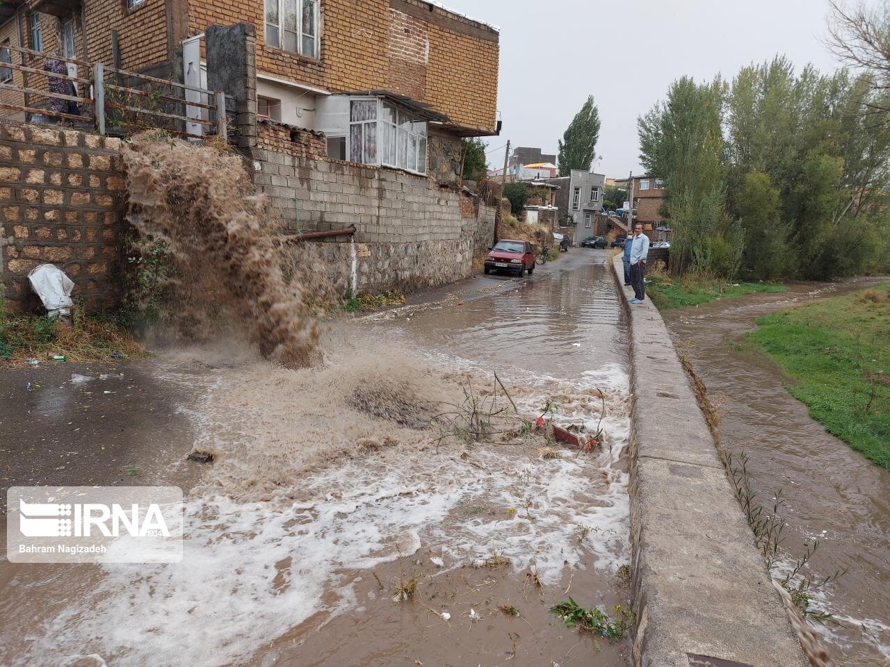 بارش باران شدید و آبگرفتگی معابر خلخال