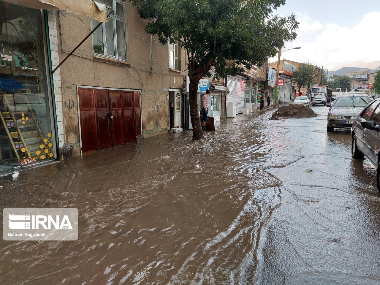بارش باران شدید و آبگرفتگی معابر خلخال