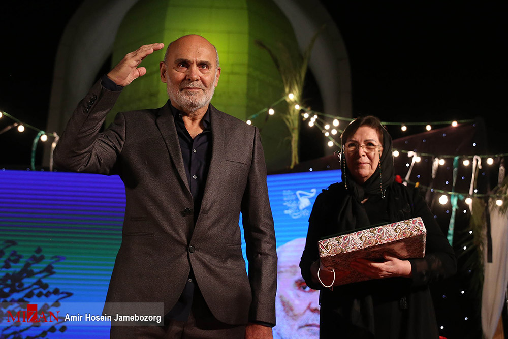 جمشید هاشم پور و همسرش در جشنواره فیلم مقاومت