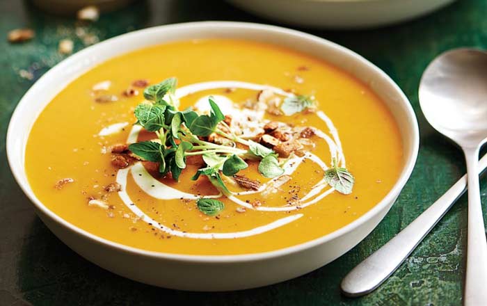 طرز تهيه سوپ کدو حلوايي؛ يک سوپ بسيار خوشمزه و مقوي