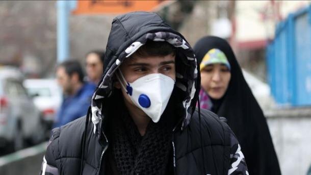 هنگام خروج از خانه در دوران کرونا حتما این ۵ وسیله را همراه داشته باشید