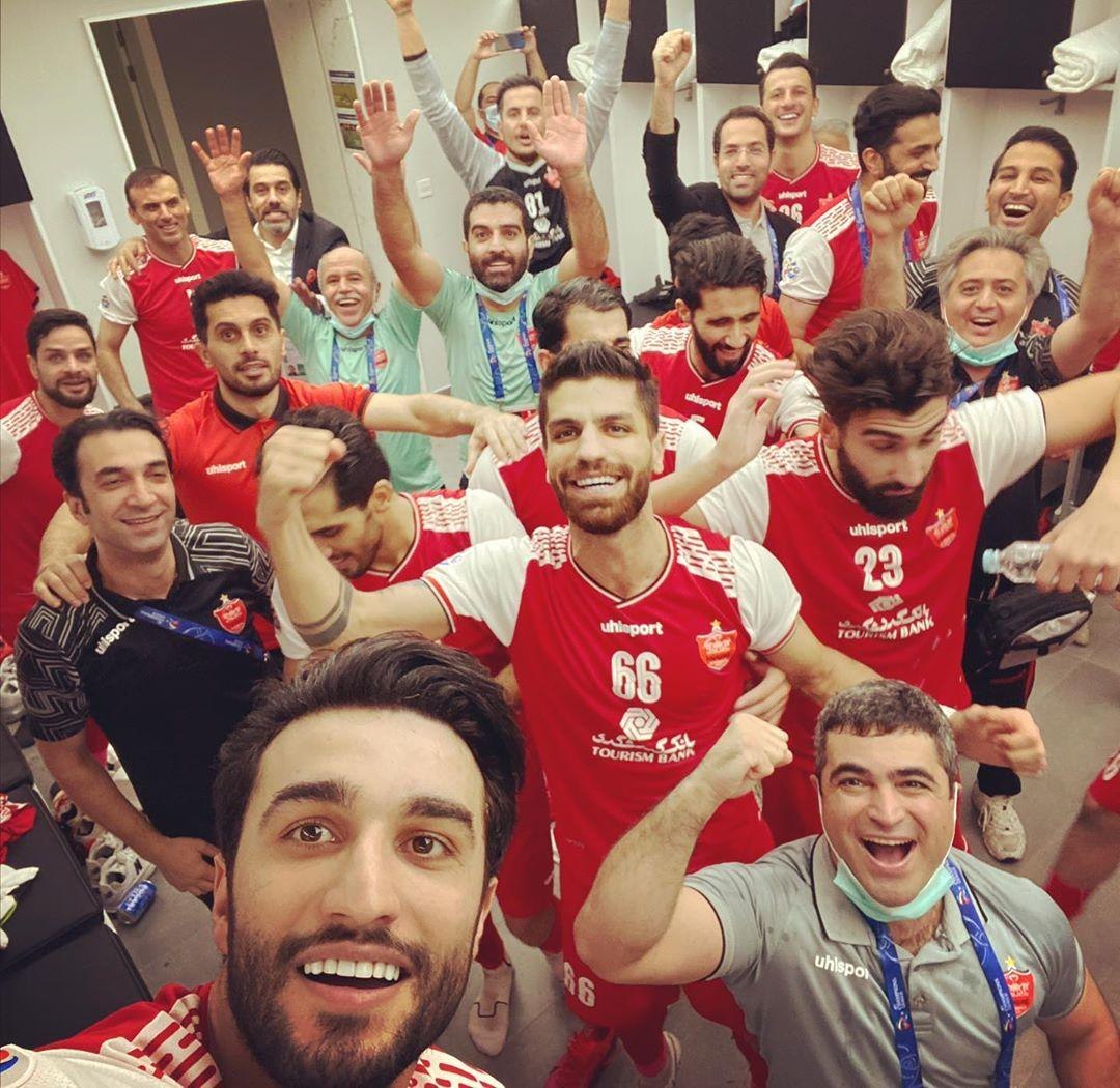 سلفی بازیکنان پرسپولیس پس از صعود به فینال لیگ قهرمانان