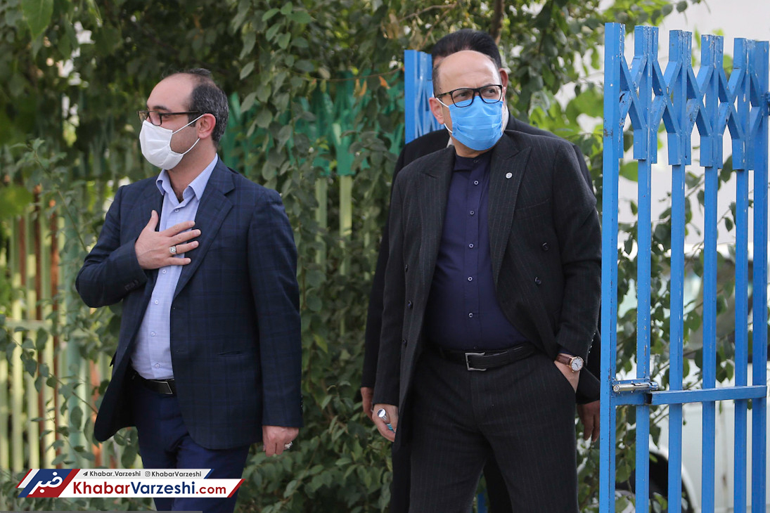 عمر مدیریت سعادتمند فقط تا خزان دوام داشت