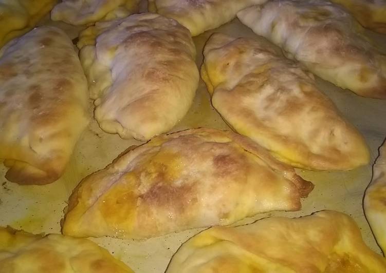 پيراشکي خمير خانگي با سويا و کم روغن