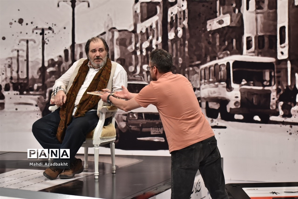 پشت صحنه برنامه تلویزیونی چهل تیکه