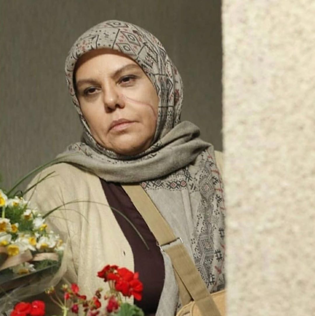 چهره ها/ افسانه چهره‌آزاد با شکل و شمایل متمایز