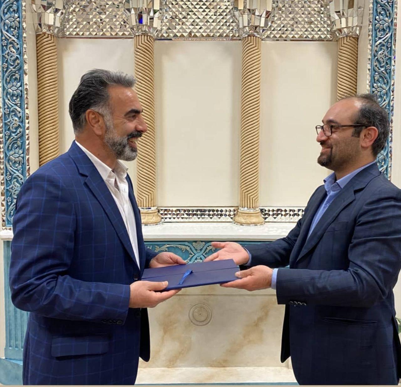 محمود فکری با قراردادی ۲ ساله به استقلال پیوست