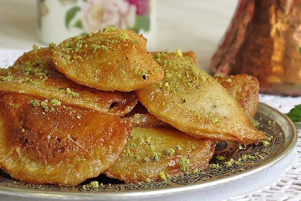 آموزش تهيه پنکيک باقلواي شيرين