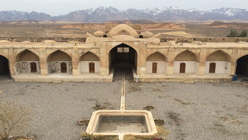 دیدنی های گرمسار، جزیره اقوام ایران