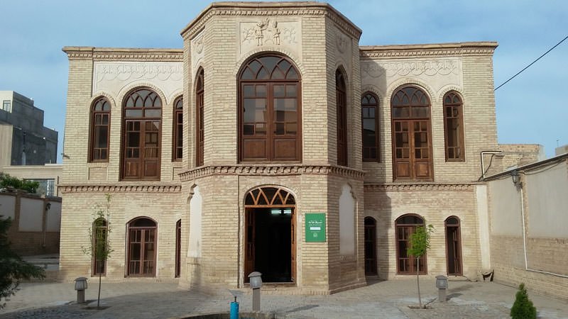 دیدنی های گرمسار، جزیره اقوام ایران
