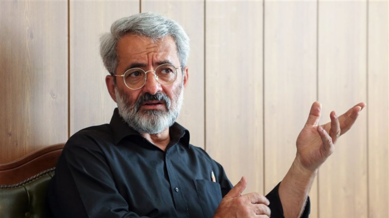 سلیمینمین: سرمایه احمدینژاد آتش گرفته است