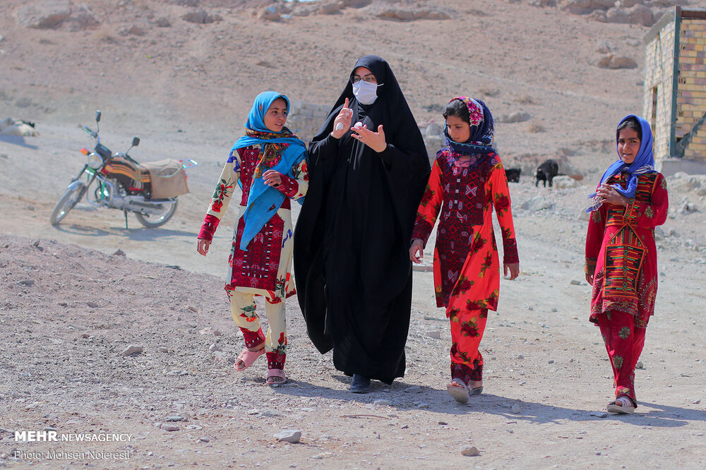 برگزاری اربعین متفاوت در ۳۰ کیلومتری مرز افغانستان