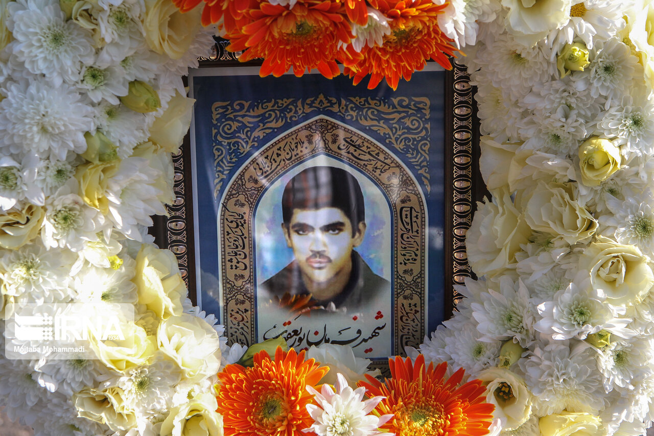 تشییع پیکر مطهر شهید بعد از ۳۵ سال گمنامی‎ در رشت
