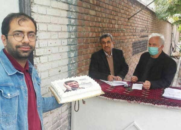 احمدی‌نژاد ۶۴ ساله شد